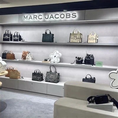 Витрини чанти