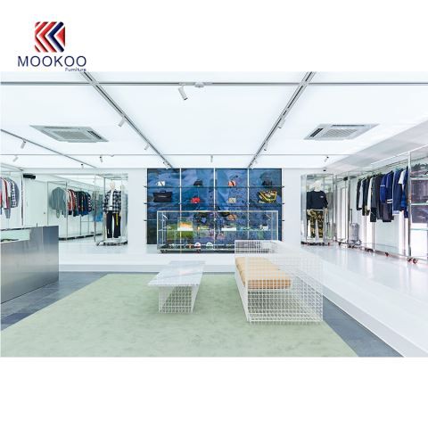 Приспособление за магазин за дрехи от висок клас